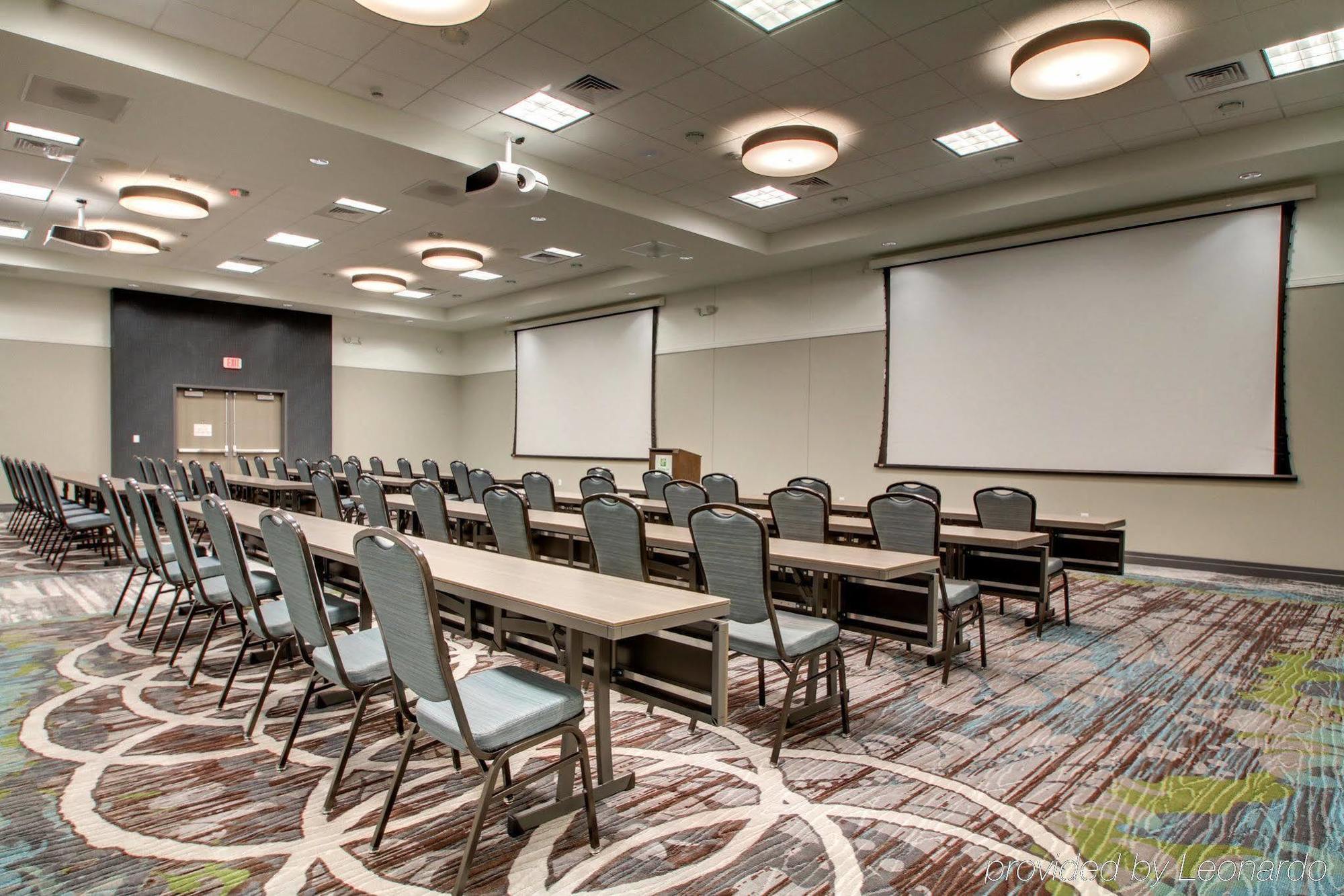 Holiday Inn & Suites Peoria At Grand Prairie By Ihg Екстериор снимка