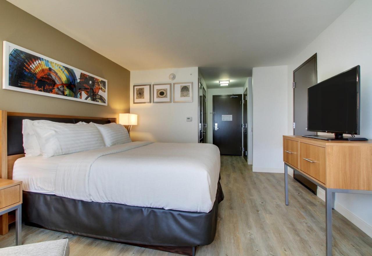 Holiday Inn & Suites Peoria At Grand Prairie By Ihg Екстериор снимка
