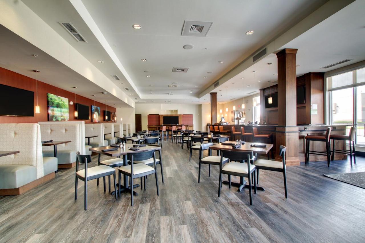 Holiday Inn & Suites Peoria At Grand Prairie By Ihg Екстериор снимка